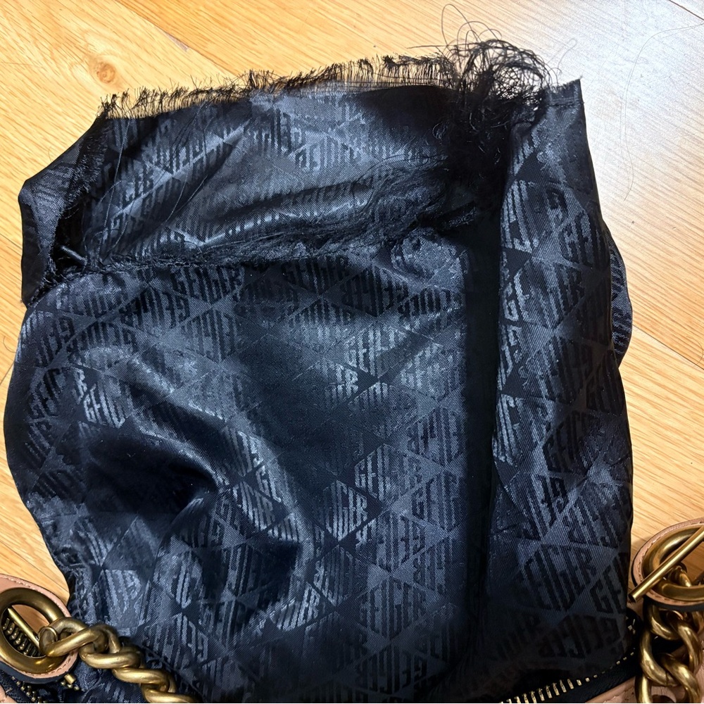 Kurt Geiger Kensington Soft Hobo Bag - Picture 3 of 5